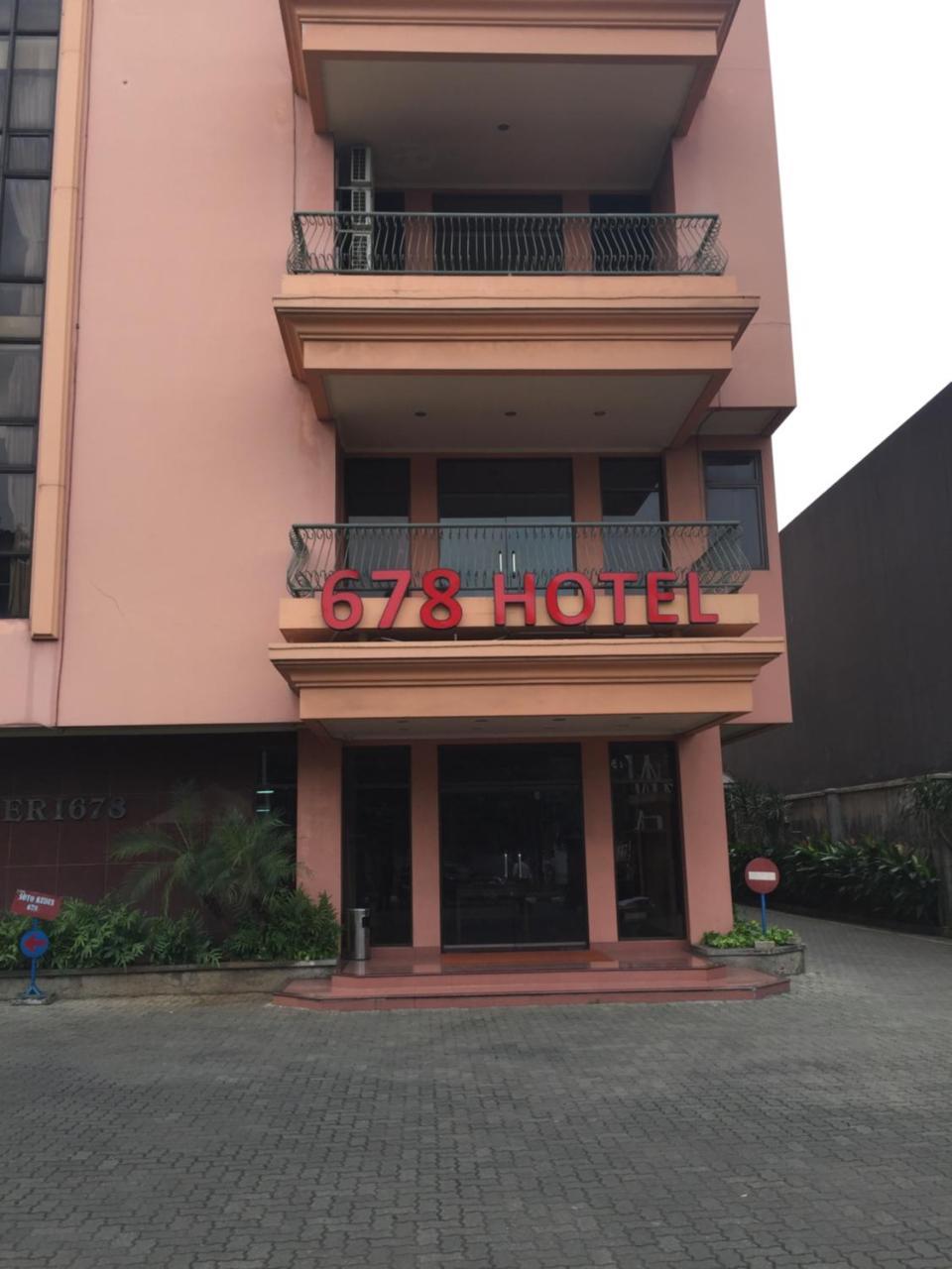 Hotel 678 Kemang Powered By Cocotel Jakarta Buitenkant foto